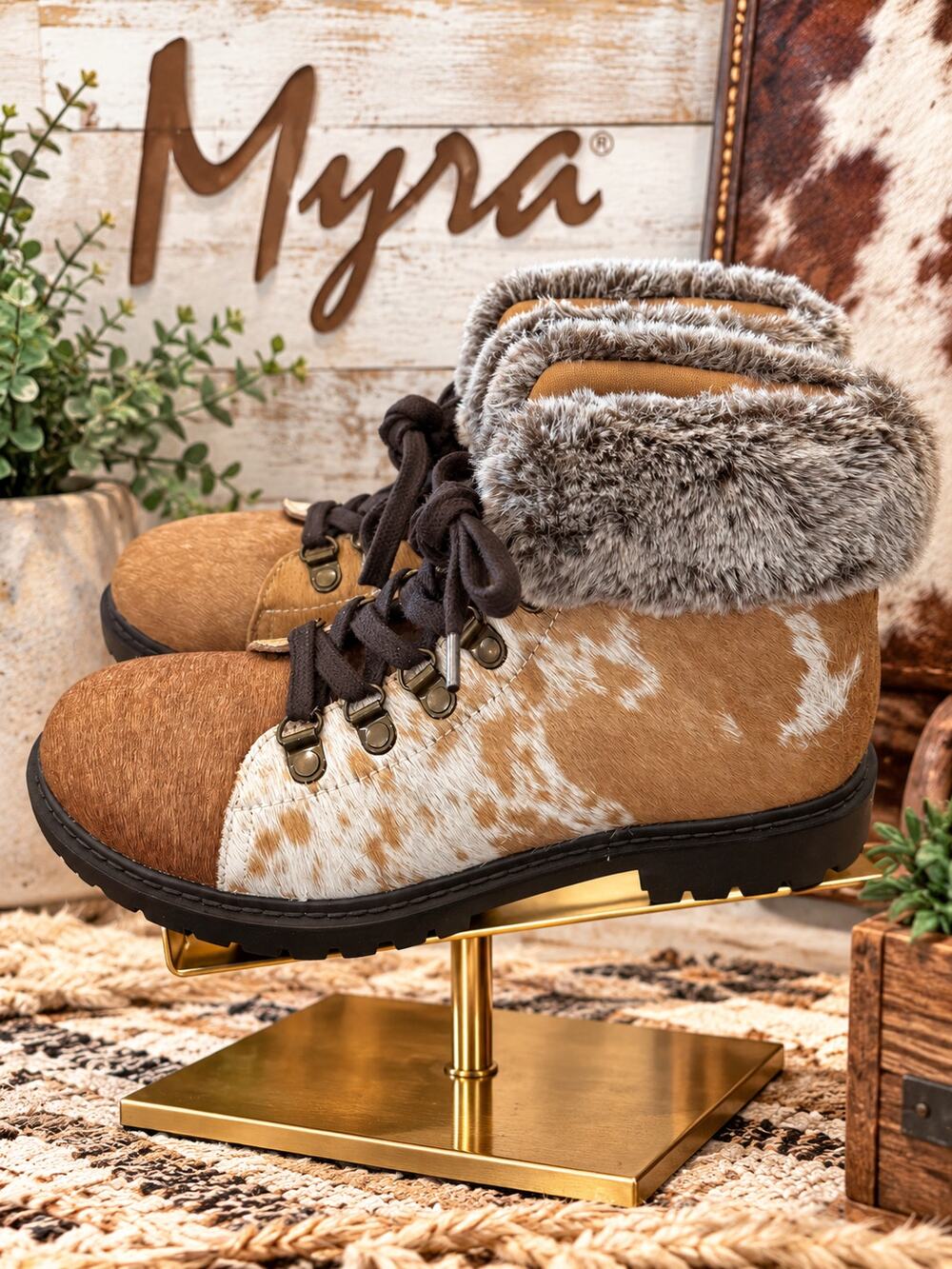 Myra Turbulent Cowhide Faux Fur Lace-Up Boots Women’s 7